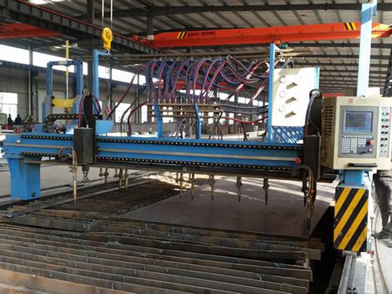 數(shù)控等離子切割機(jī)1111